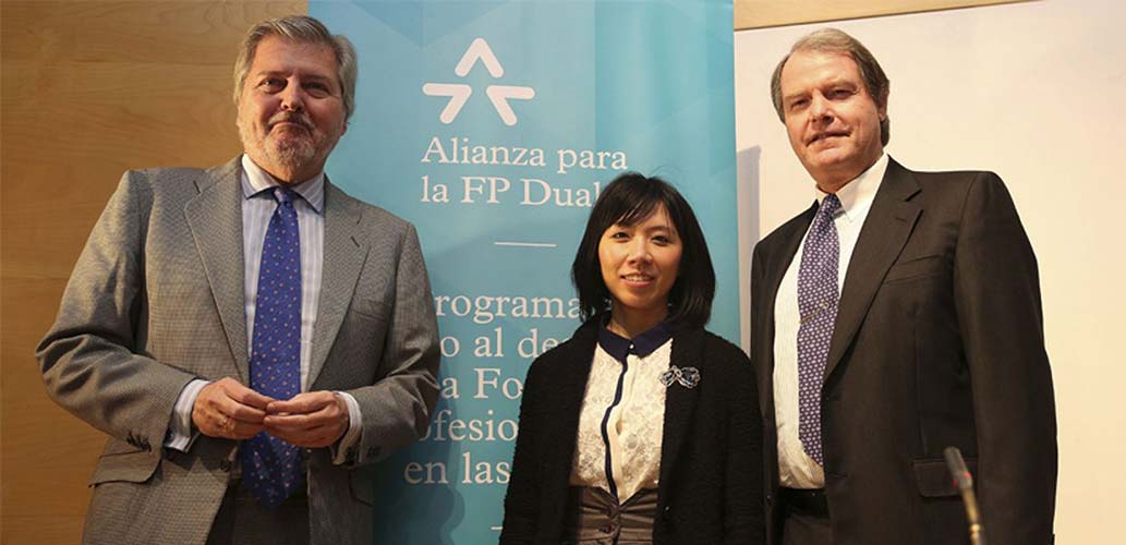 la_fundacion_bertelsmann_y_la_fundacion_jp_morgan_chase_sellan_un_acuerdo_para_el_desarrollo_de_la_fp_dual_en_las_pymes_8-2-16 fp dual