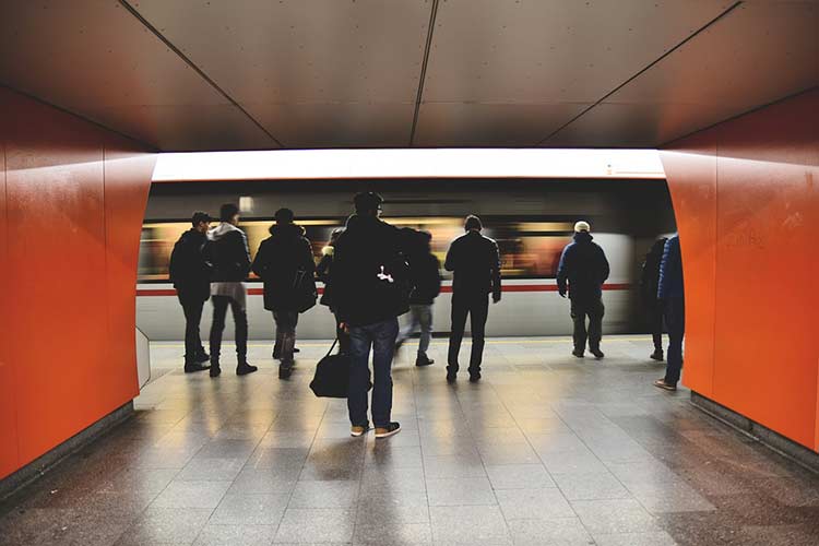 metro-1834911_960_720