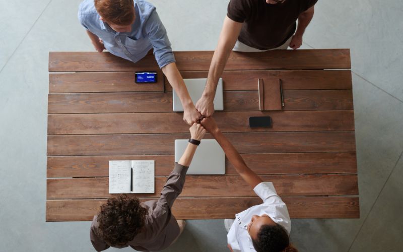 La Salud Emocional en la Empresa- Clave para el Bienestar y la Productividad La Salud Emocional en la Empresa: Clave para el Bienestar y la Productividad